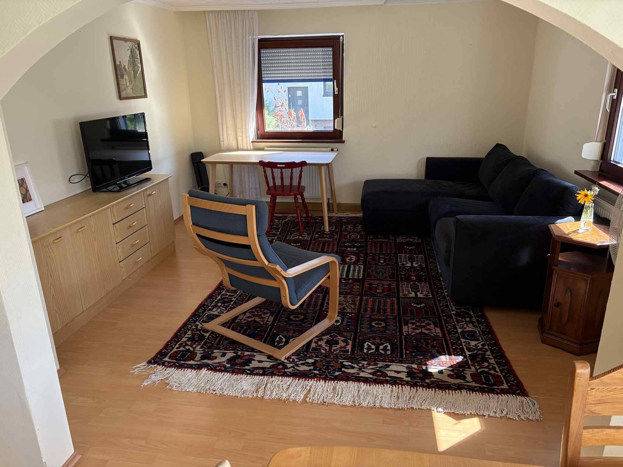 Wohnzimmer des Gäste-Apartments im Erdgeschoss